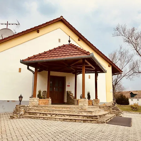 Guest house Cavaletti Vendeghaz *